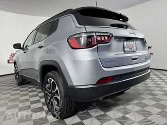 2024 Jeep Compass Limited - miniatura 24