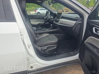 2024 Jeep Compass Limited - miniatura 8