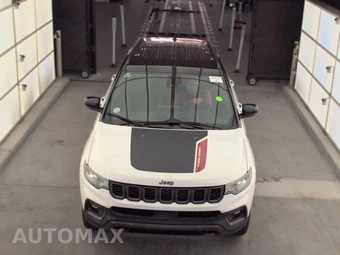 2024 Jeep Compass Trailhawk - miniatura 2