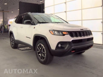 2024 Jeep Compass Trailhawk - miniatura 4