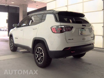 2024 Jeep Compass Trailhawk - miniatura 8