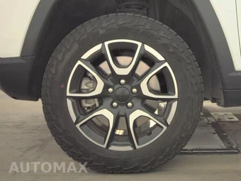 2024 Jeep Compass Trailhawk - miniatura 9