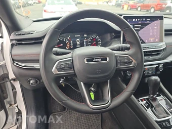 2024 Jeep Compass Trailhawk - miniatura 10