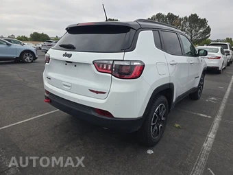 2024 Jeep Compass Trailhawk - miniatura 4