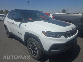 2024 Jeep Compass Trailhawk - miniatura 3