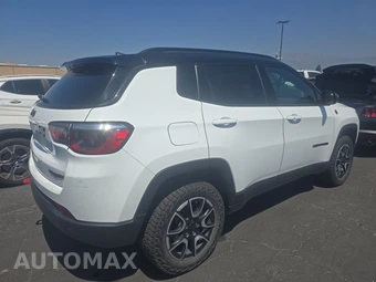 2024 Jeep Compass Trailhawk - miniatura 4