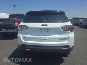 2024 Jeep Compass Trailhawk - miniatura 5