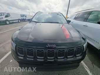 2024 Jeep Compass Trailhawk - miniatura 2