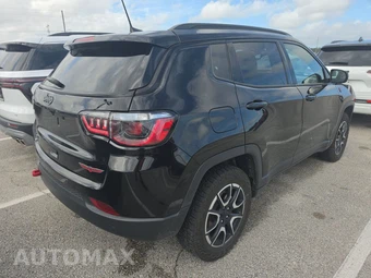 2024 Jeep Compass Trailhawk - miniatura 4