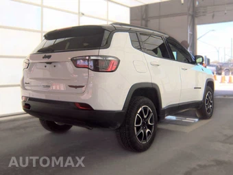 2024 Jeep Compass Trailhawk - miniatura 5
