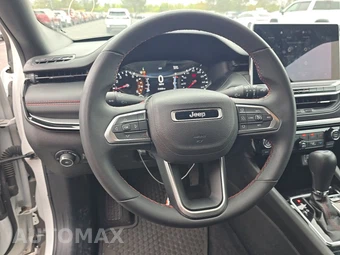 2024 Jeep Compass Trailhawk - miniatura 10