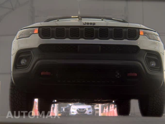 2024 Jeep Compass Trailhawk - miniatura 3