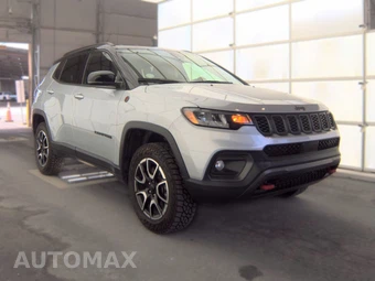 2024 Jeep Compass Trailhawk - miniatura 4