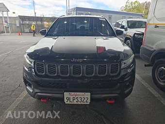 2024 Jeep Compass Trailhawk - miniatura 2