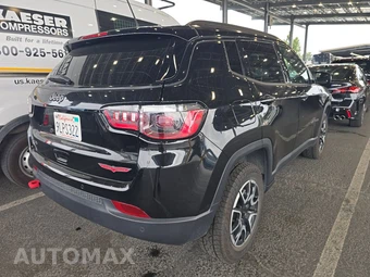 2024 Jeep Compass Trailhawk - miniatura 4