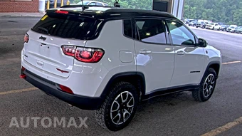 2024 Jeep Compass Trailhawk - miniatura 4