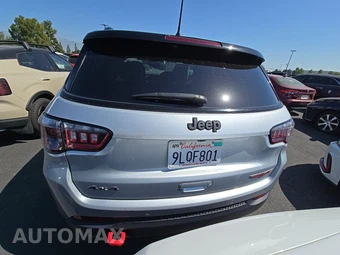 2024 Jeep Compass Trailhawk - miniatura 5