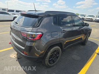 2024 Jeep Compass Trailhawk - miniatura 4