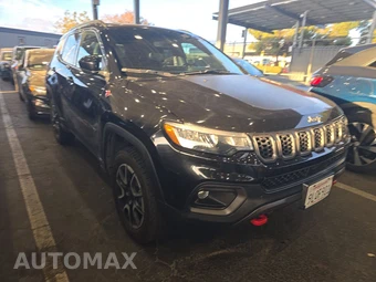 2024 Jeep Compass Trailhawk - miniatura 3