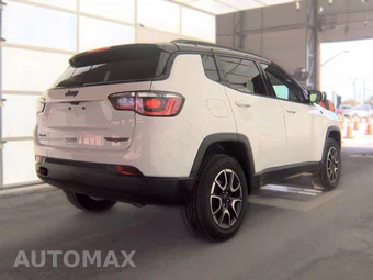 2024 Jeep Compass Trailhawk - miniatura 5