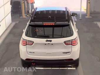 2024 Jeep Compass Trailhawk - miniatura 6