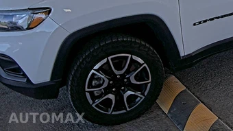 2024 Jeep Compass Trailhawk - miniatura 7