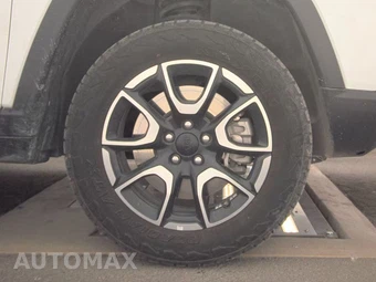 2024 Jeep Compass Trailhawk - miniatura 10