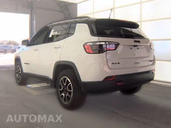 2024 Jeep Compass Trailhawk - miniatura 8