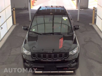 2024 Jeep Compass Trailhawk - miniatura 2