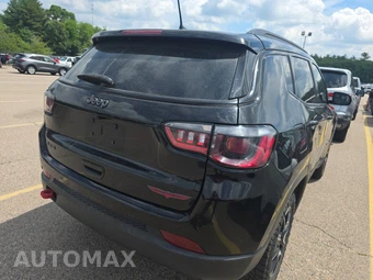 2024 Jeep Compass Trailhawk - miniatura 4