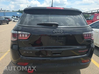 2024 Jeep Compass Trailhawk - miniatura 5