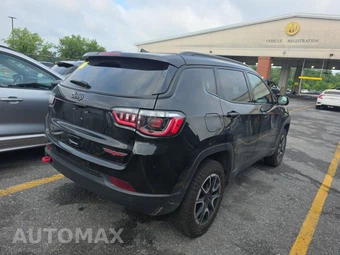2024 Jeep Compass Trailhawk - miniatura 4