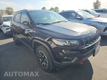 2024 Jeep Compass Trailhawk - miniatura 3
