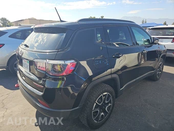 2024 Jeep Compass Trailhawk - miniatura 4