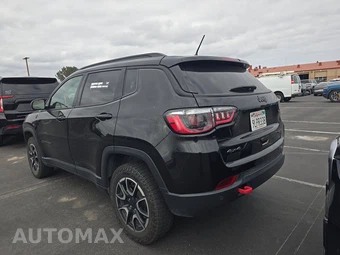 2024 Jeep Compass Trailhawk - miniatura 6