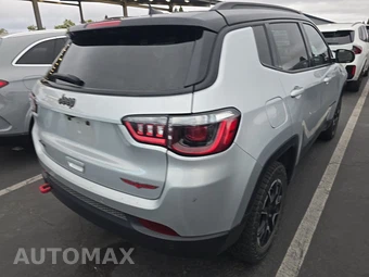 2024 Jeep Compass Trailhawk - miniatura 4