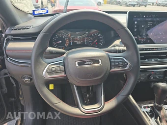2024 Jeep Compass Trailhawk - miniatura 16