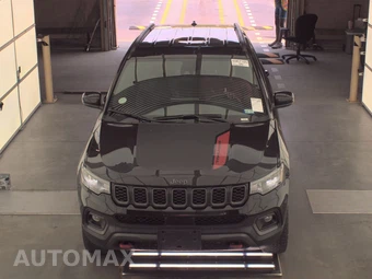 2024 Jeep Compass Trailhawk - miniatura 2