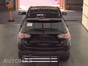 2024 Jeep Compass Trailhawk - miniatura 6
