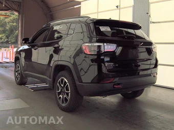 2024 Jeep Compass Trailhawk - miniatura 8