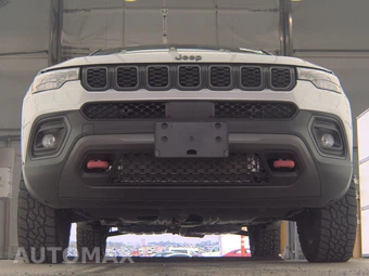 2024 Jeep Compass Trailhawk - miniatura 3