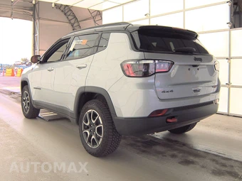 2024 Jeep Compass Trailhawk - miniatura 8