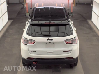 2024 Jeep Compass Trailhawk - miniatura 6