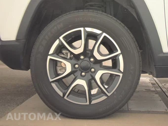 2024 Jeep Compass Trailhawk - miniatura 9