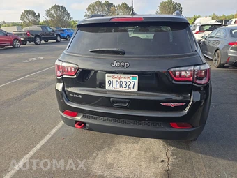 2024 Jeep Compass Trailhawk - miniatura 5
