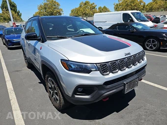 2024 Jeep Compass Trailhawk - miniatura 3