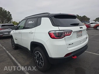 2024 Jeep Compass Trailhawk - miniatura 6