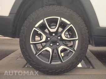 2024 Jeep Compass Trailhawk - miniatura 11