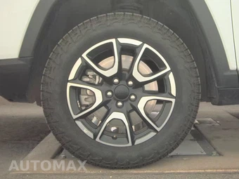 2024 Jeep Compass Trailhawk - miniatura 9
