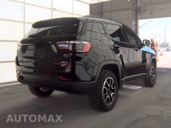 2024 Jeep Compass Trailhawk - miniatura 5